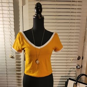 FOREVER 21 Gold Crop Top Size Large